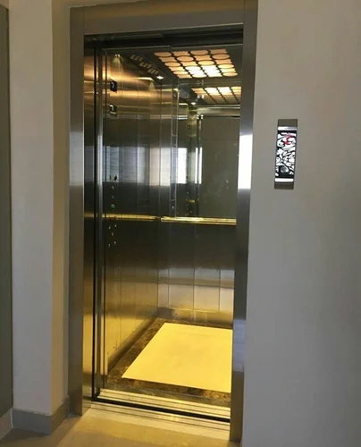 4 Persons Automatic Passenger Lift